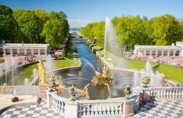 Peterhof_Palace_saintpetersburg_russia
